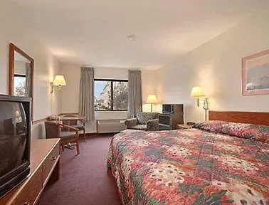 Motel Super 8 By Wyndham Danville