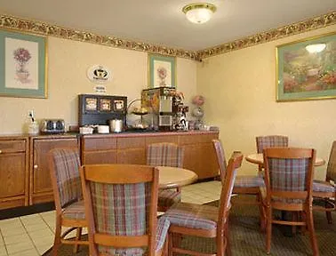 Super 8 By Wyndham Motel