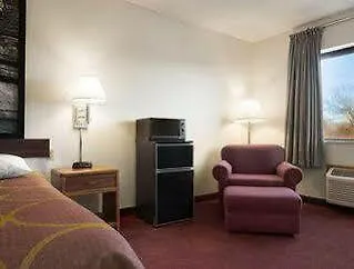 Super 8 By Wyndham Motel